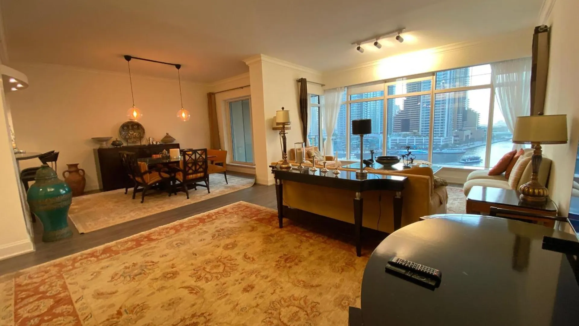 Exquisite 3 Bedroom Apartment With Marina View Dubai