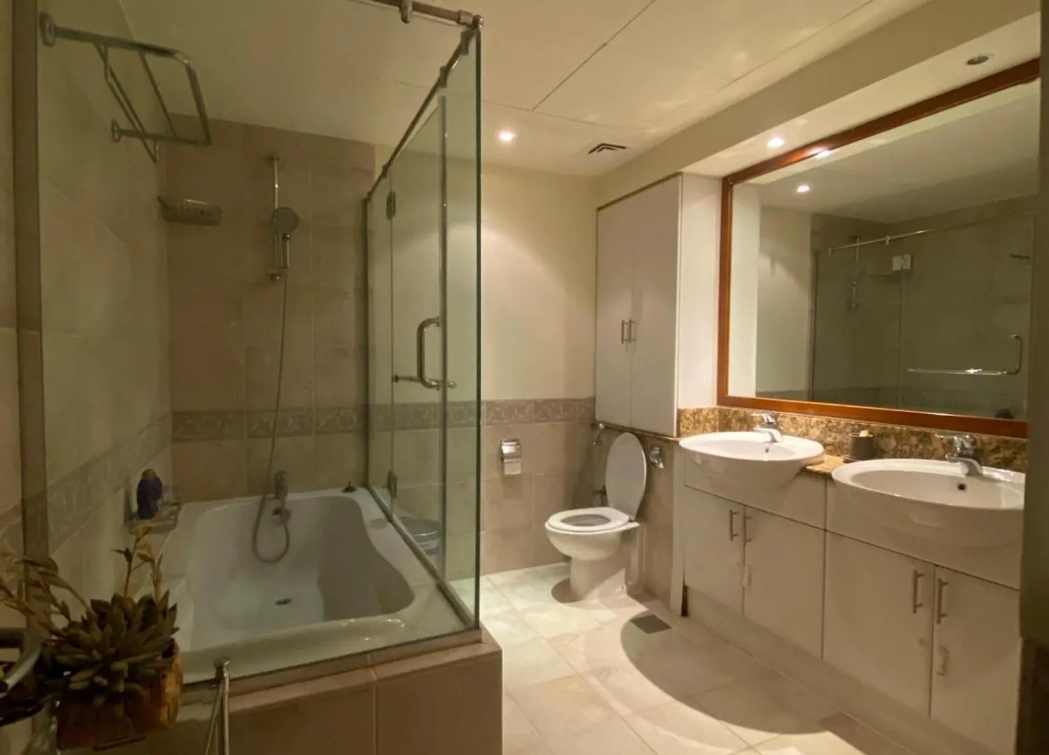 Exquisite 3 Bedroom Apartment With Marina View Dubai