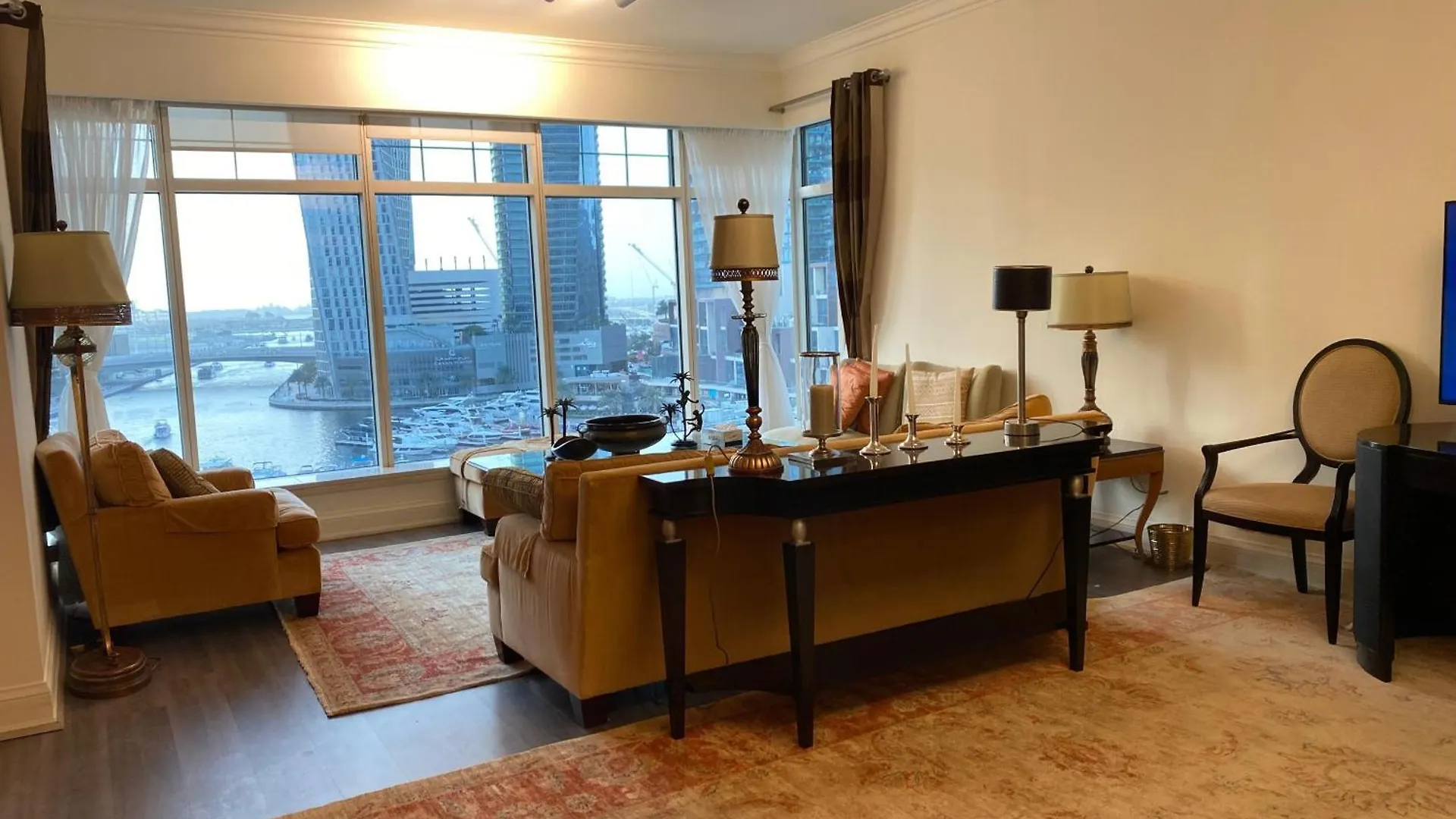 Exquisite 3 Bedroom Apartment With Marina View Dubai 0*,